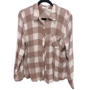 Maurice’s Buffalo Plaid khaki and white Button Down Shirt size large